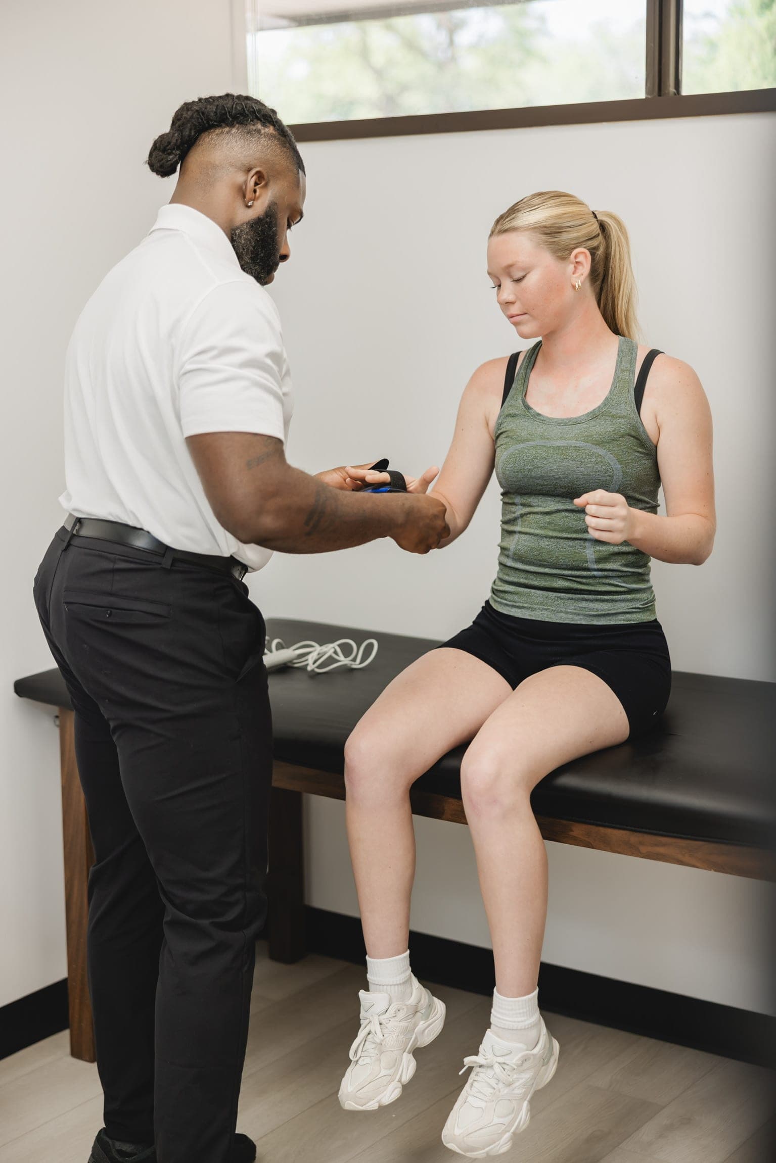 Objective strength testing with a handheld dynamometer at Chiron
